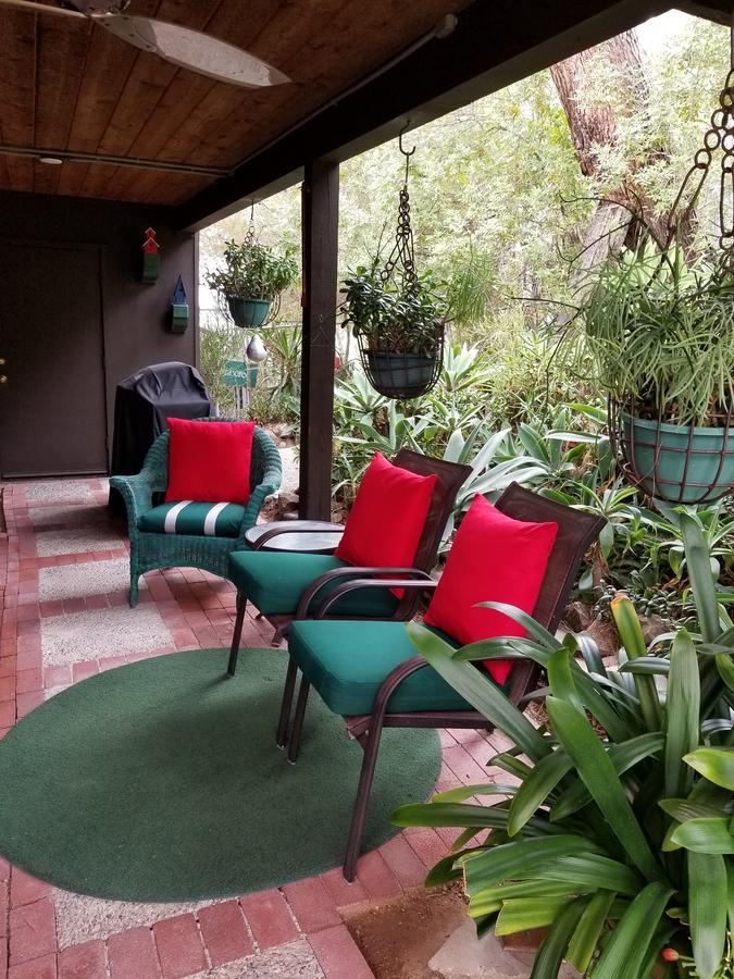 Rainbow Guest House ฟอลล์บรูค ภายนอก รูปภาพ