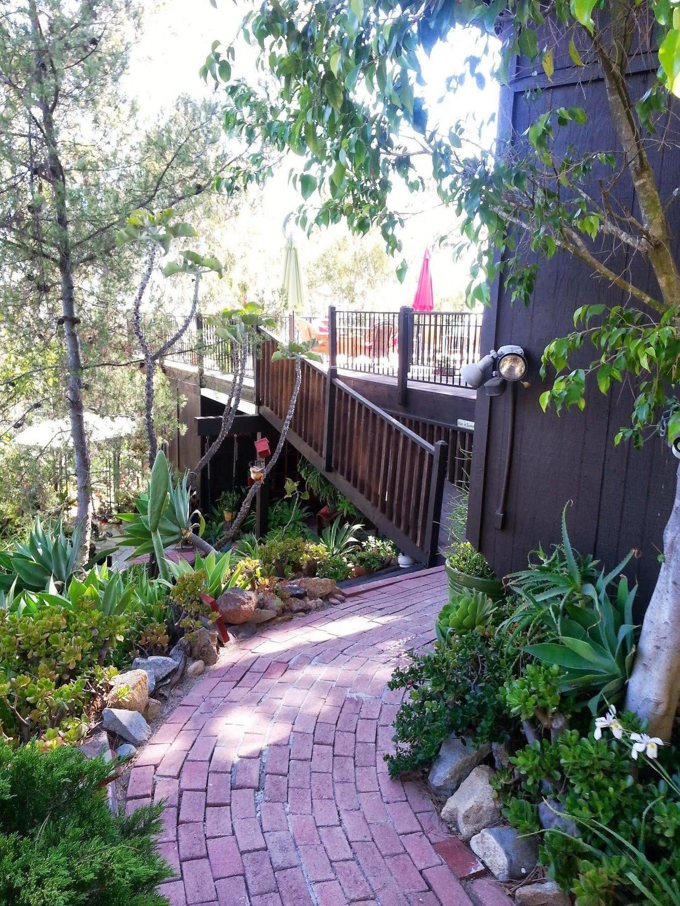 Rainbow Guest House ฟอลล์บรูค ภายนอก รูปภาพ